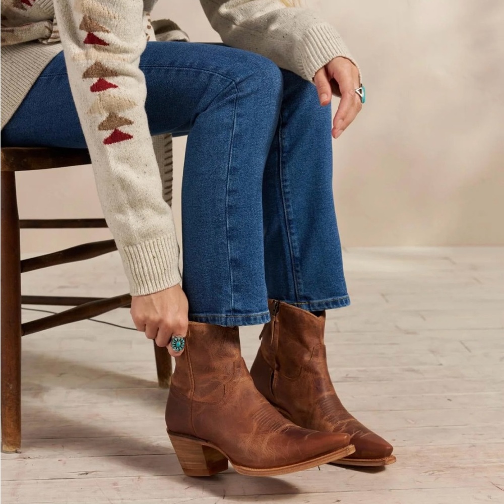 Tecovas Daisy Boots size 8.5